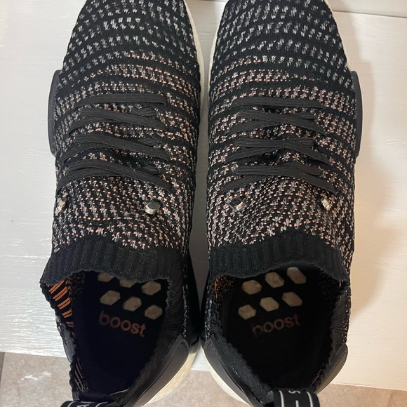 Men’s Adidas size 12 NMRD1 knit shoes - Picture 3 of 5